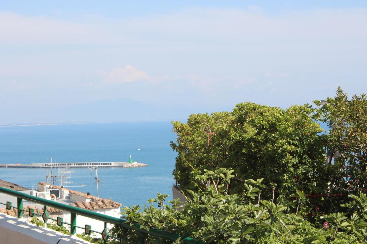 Verdemare Charming Accommodation In Vietri Sul Mare - Amalfi Coast Екстер'єр фото